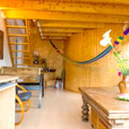 Prázdninový dům House With 2 Bedrooms In With Wonderful Sea View Enclosed Garden And Wifi