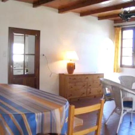 House With 2 Bedrooms In With Wonderful Sea View Enclosed Garden And Wifi Prázdninový dům Barbâtre