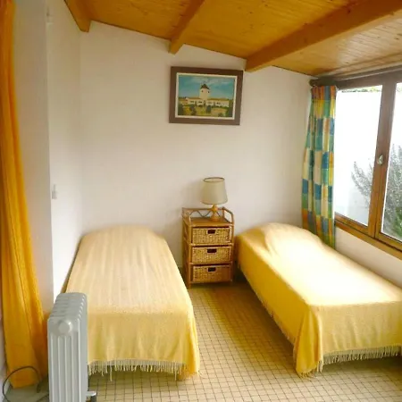 House With 2 Bedrooms In With Wonderful Sea View Enclosed Garden And Wifi