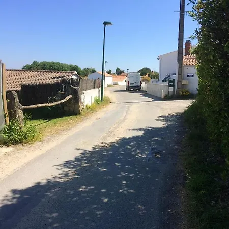 House With 2 Bedrooms In With Wonderful Sea View Enclosed Garden And Wifi Barbâtre